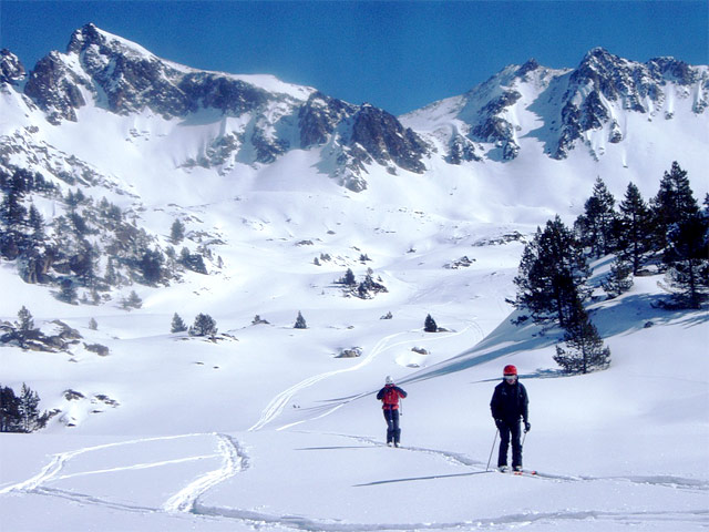 Curso de esqui fuera de pistas y nieves virgenes - Formación técnica - Guías de montaña
