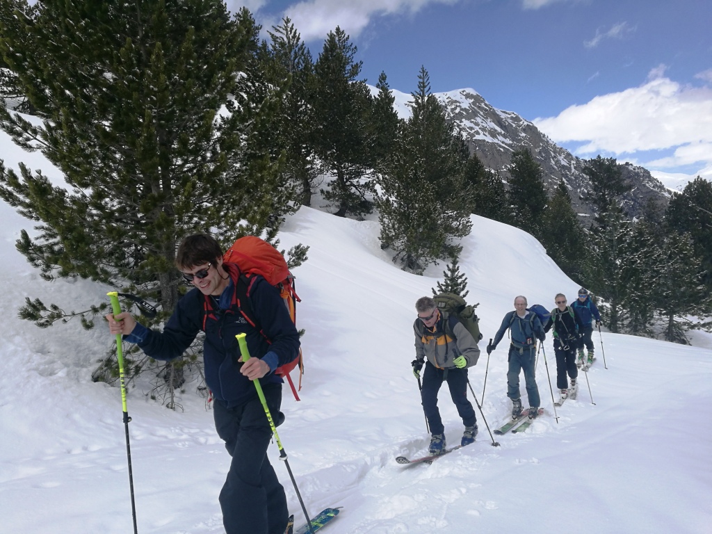 Esqui de travesia en Pirineos: Parque Nacional Aiguestortes y San Maurici