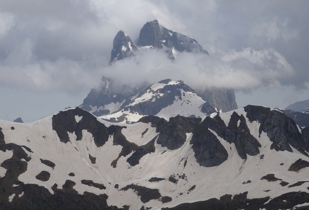 Alpinismo Pirineos: Valle de Aragon-Punta de las Negras (2459m)