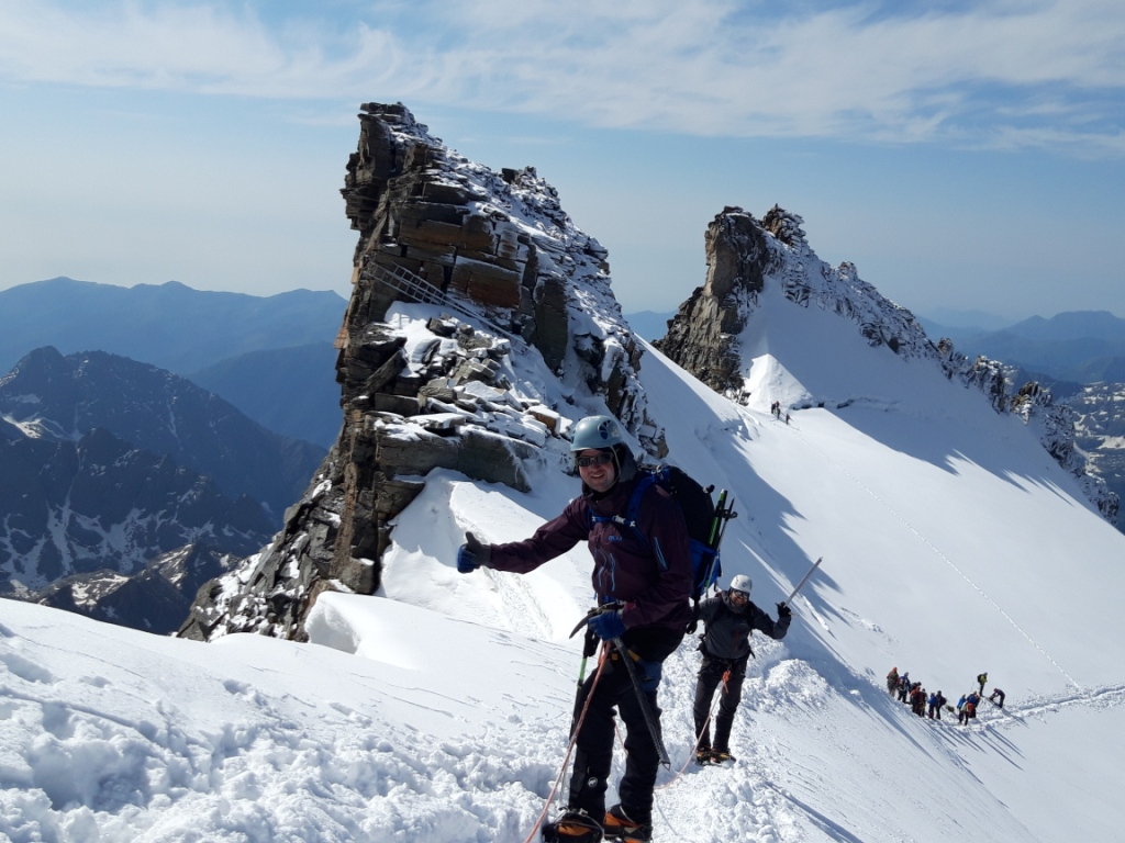Alpes: Gran Paradiso-Zumsteinspitze-Punta Gnifetti-Piramide Vincent