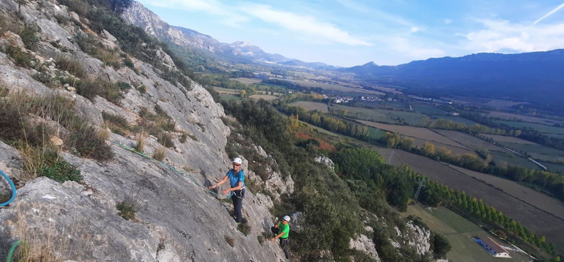 Escalada en roca: Curso de iniciacion a la escalada en crestas