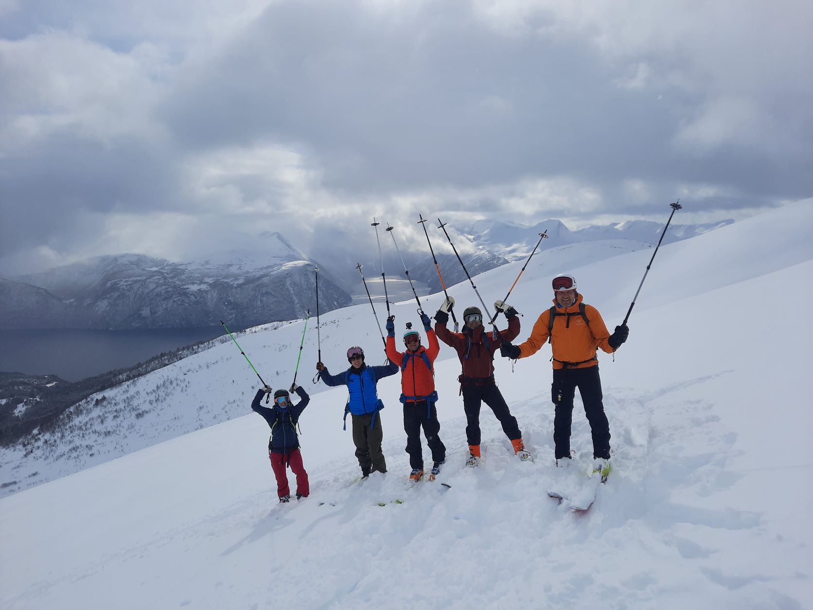 Esqui de montaña en Noruega: Alpes de Sunnmore-Stranda