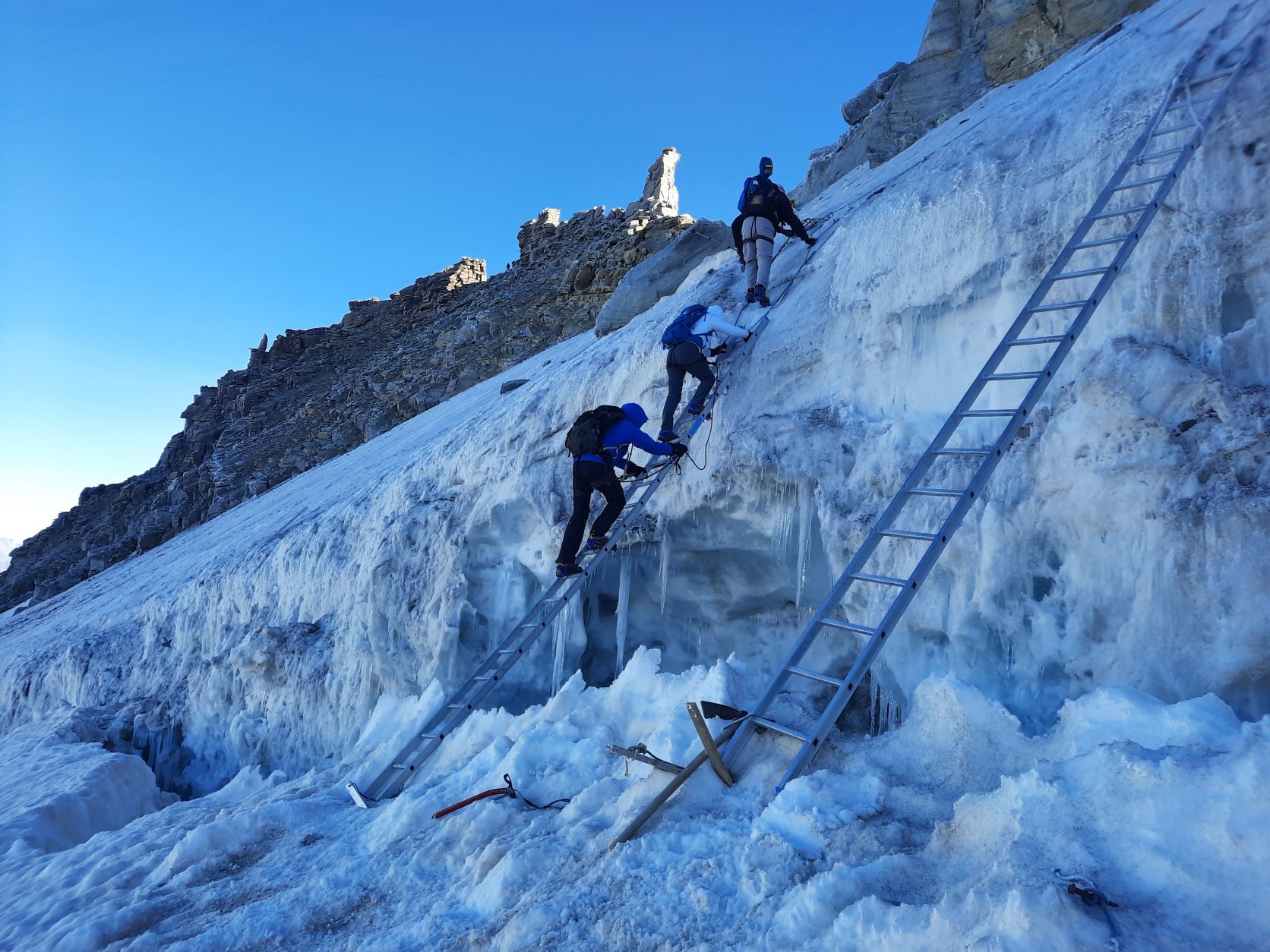 Alpes suizos/italianos: Lagginhorn-Allalinhorn-Almagellerhorn-Gran Paradiso