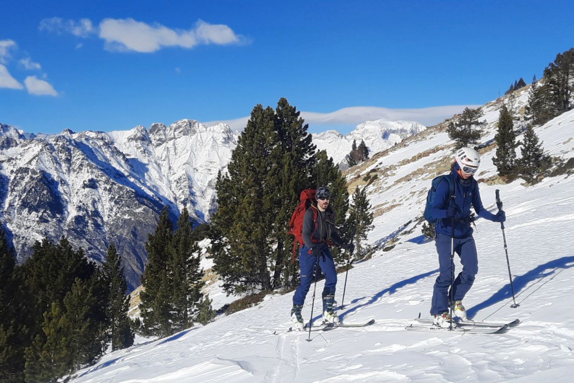 Escalada en hielo/esqui de montaña: Valle de Benasque-Pirineos