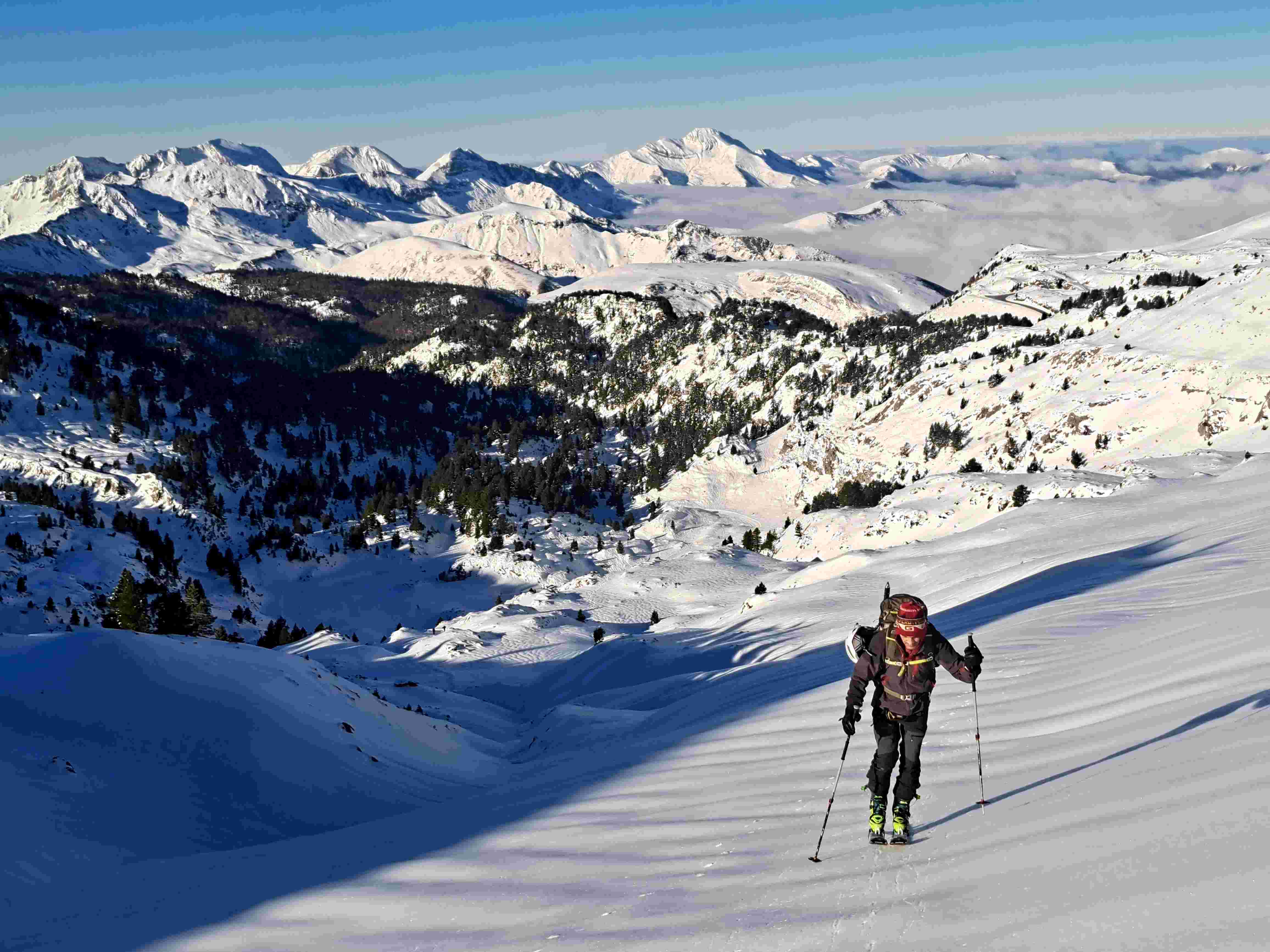 Pirineos: Esqui de montaña en el valle de Belagua / Karst de Larra