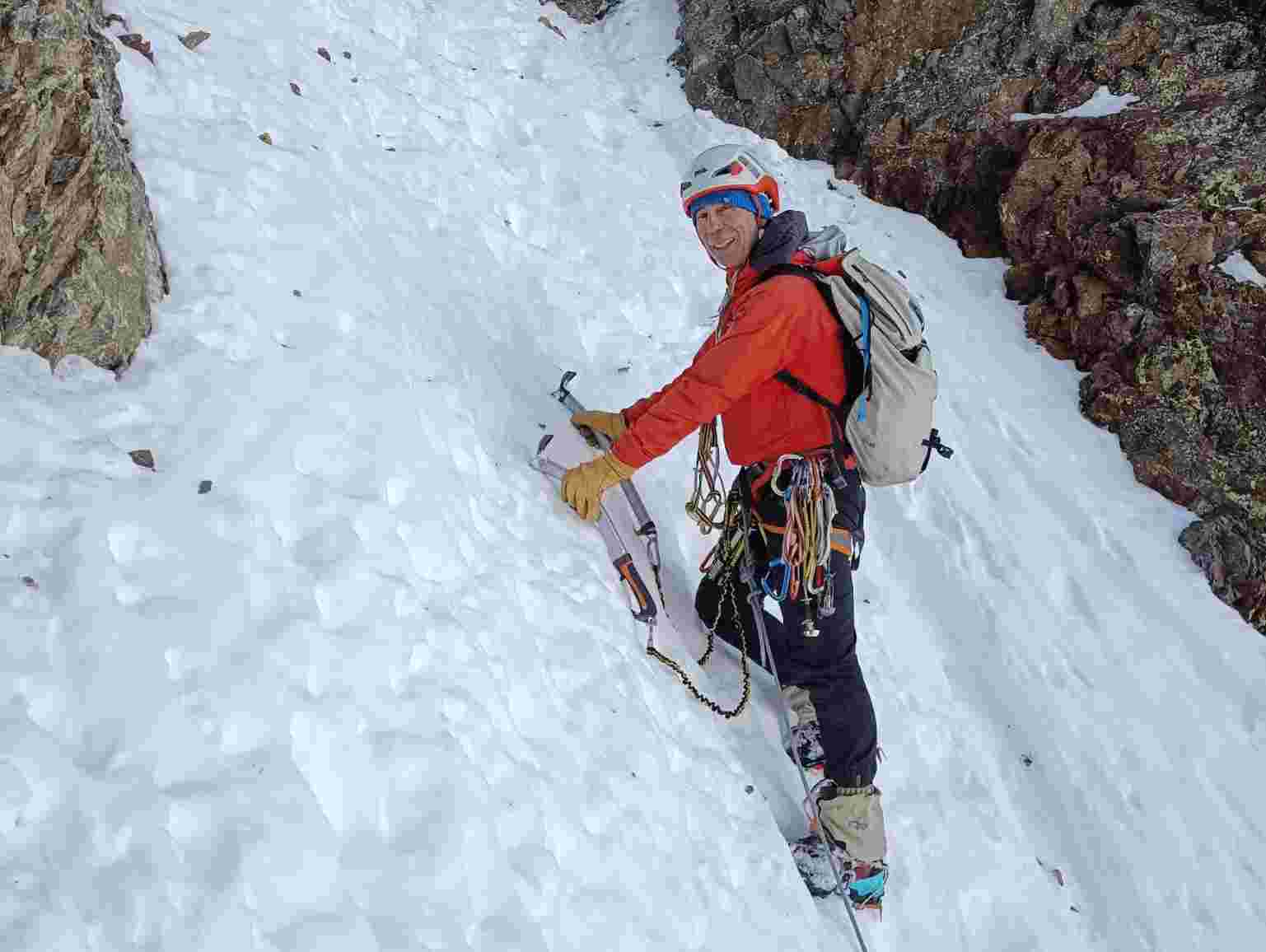 Alpinismo en Pirineos: Posets (3375m)-Corredor Jean Arlaud (250m ,AD+)