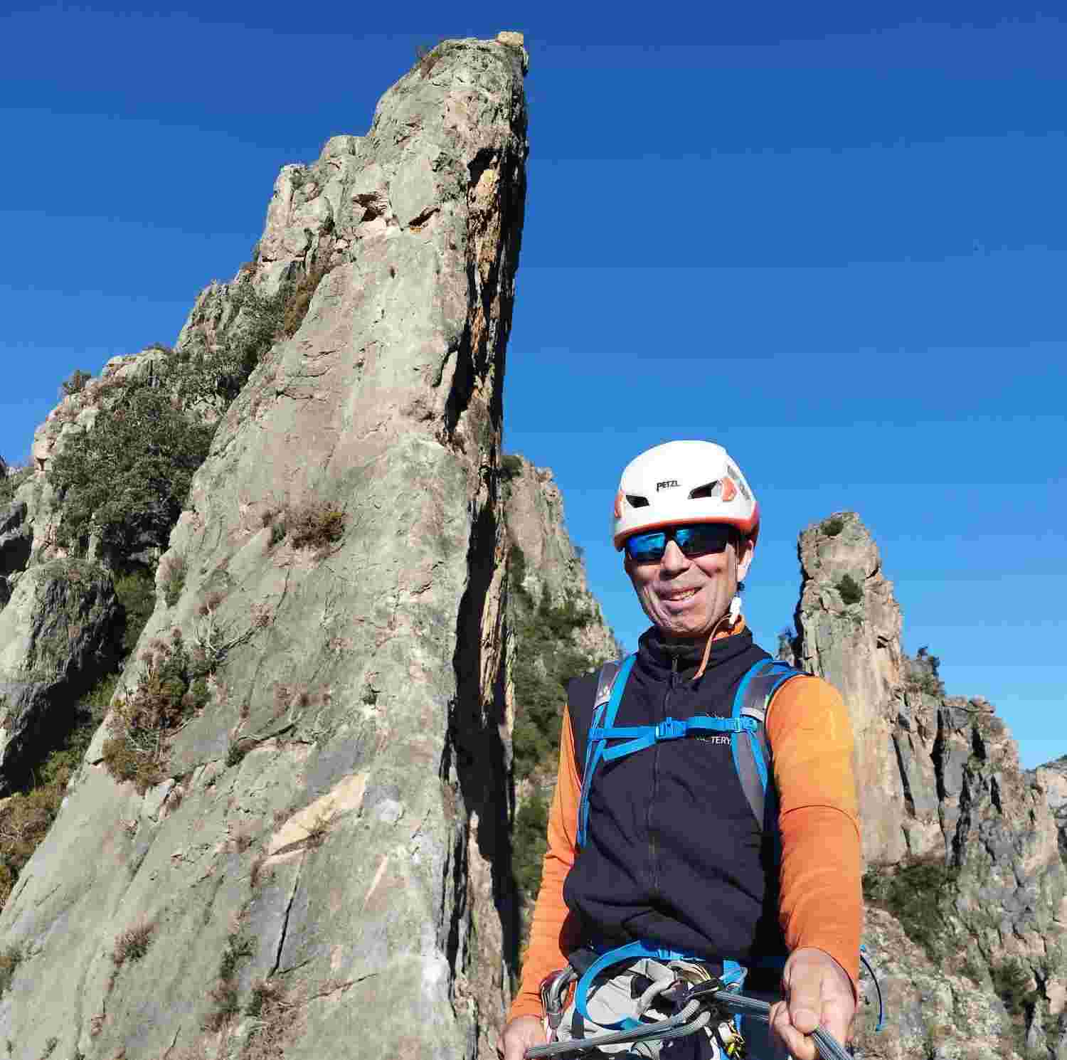 Escalada en roca: Cresta Urquiza-Olmo (600m/5º+)-Congost de Montrebei