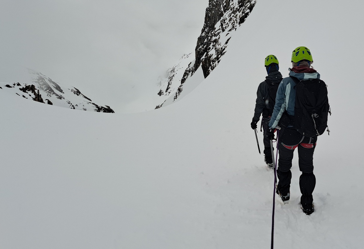 Refugio Angel Orus-Pico Posets (3375 m)-Eriste-Pirineo de Huesca