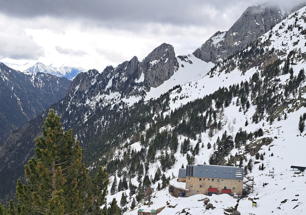 Refugio Angel Orus-Pico Posets (3375 m)-Eriste-Pirineo de Huesca