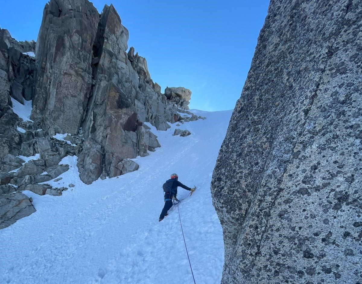 Pirineo Aragones: Corredor Estasen (300m/PD/45º)-Pico Aneto (3404m)