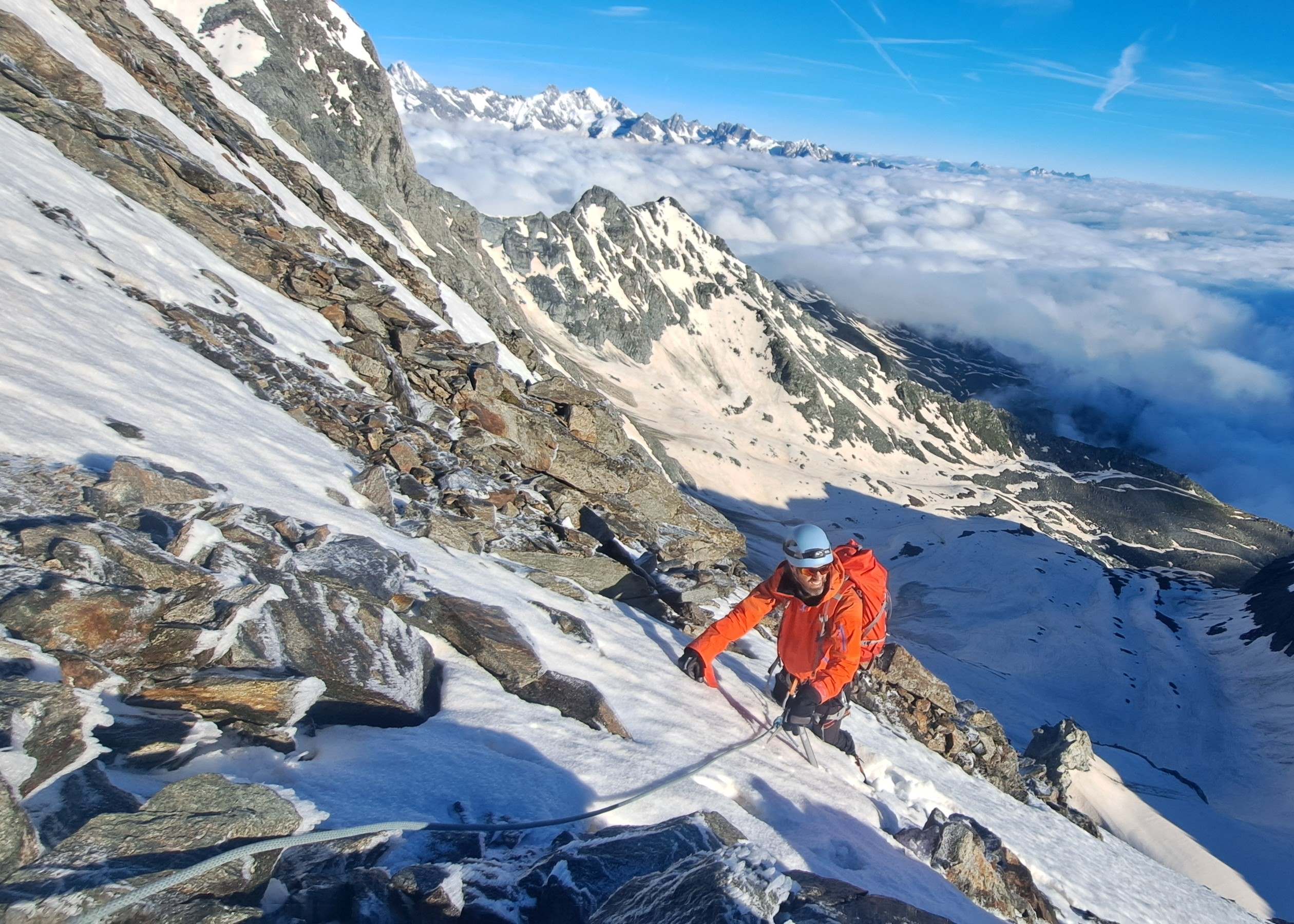 Alpes Suizos: Valais / Oberland Bernes: Mont Velan (37209m-Monch (4107m)