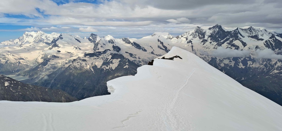 Alpes suizos-Valais/Saastal: Hohsaas (3100m)- Weissmies (4023m)