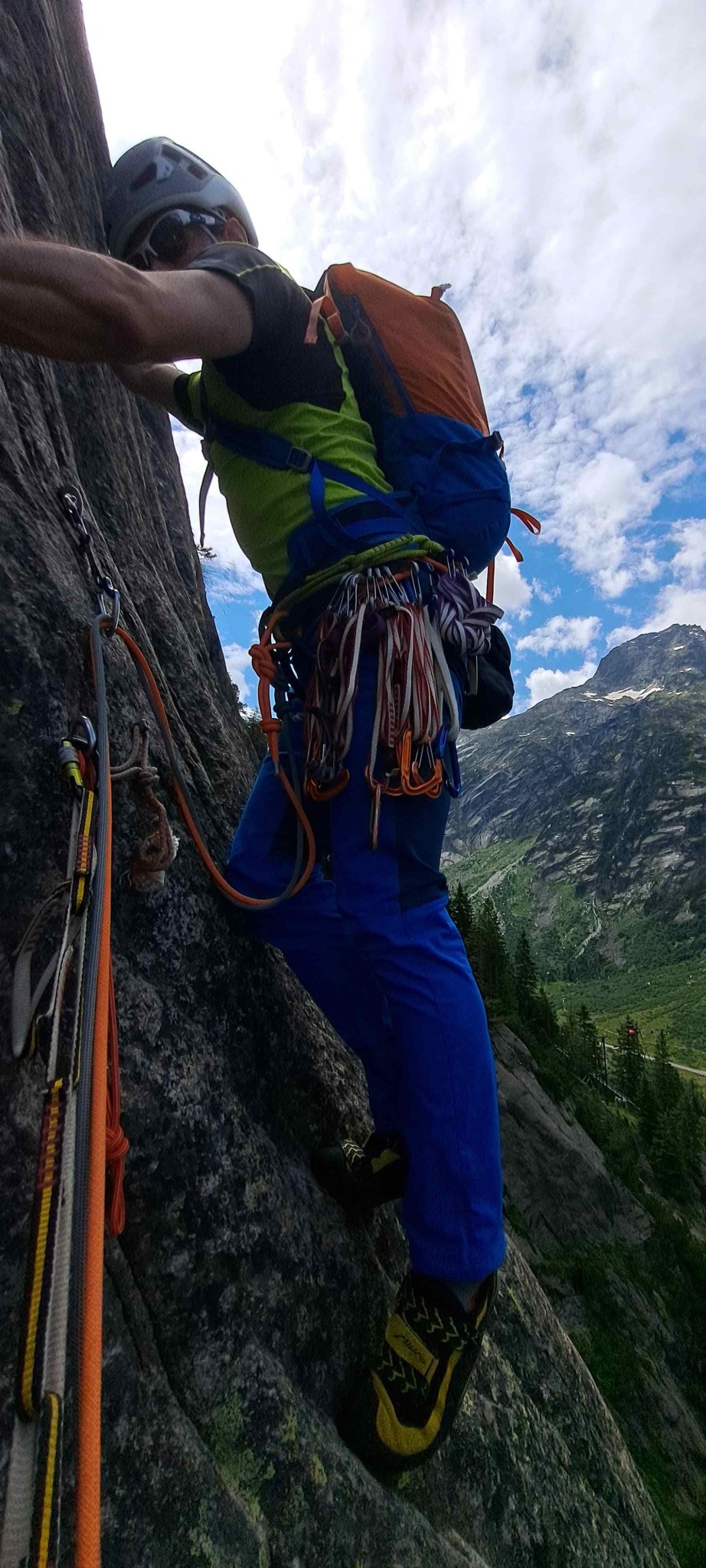 Grimselpass:Fair hands (330m/6ºA+)/Sanetsch: Au bord du vide (250 m/6ºA)