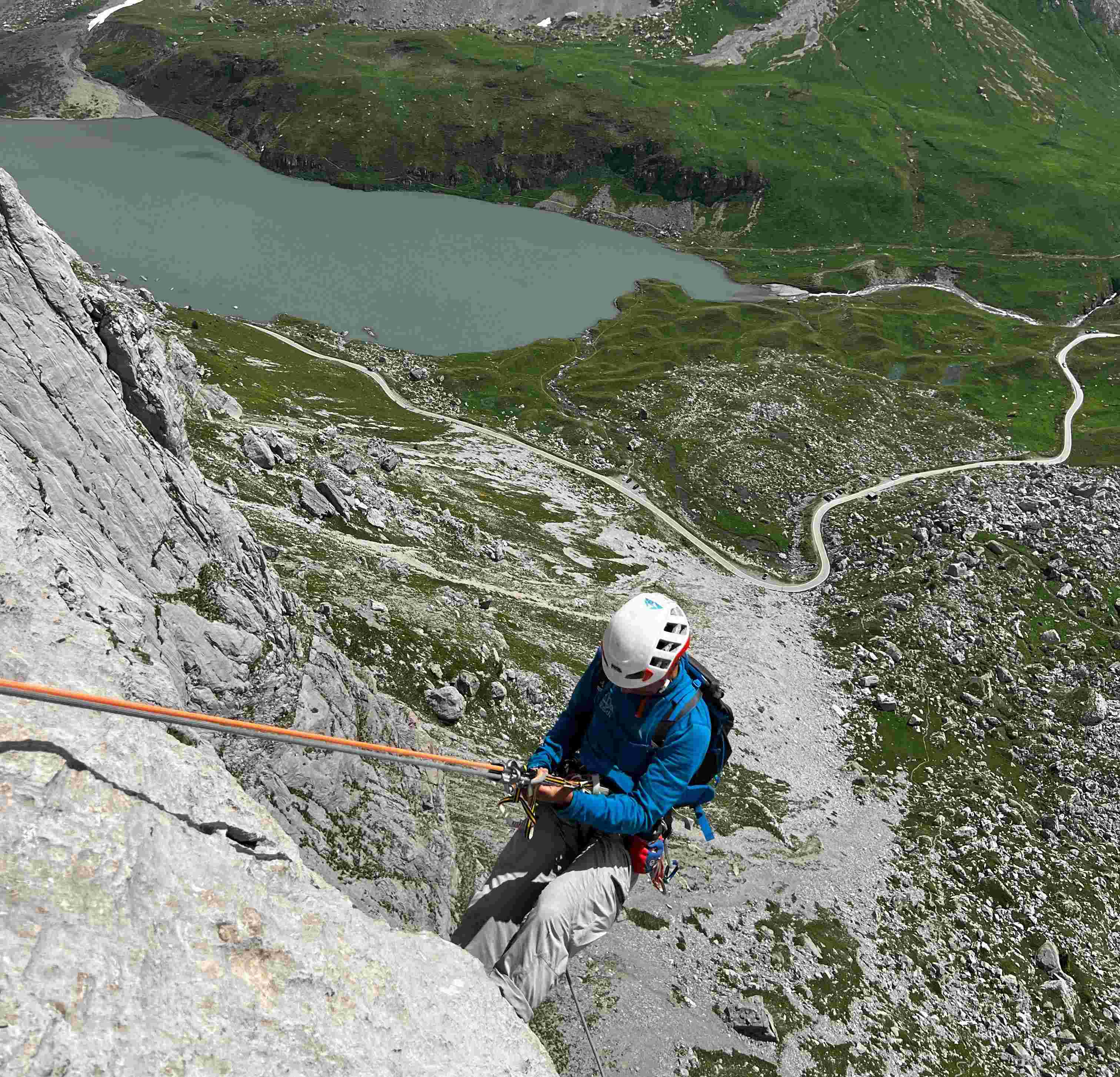 Grimselpass:Fair hands (330m/6ºA+)/Sanetsch: Au bord du vide (250 m/6ºA)