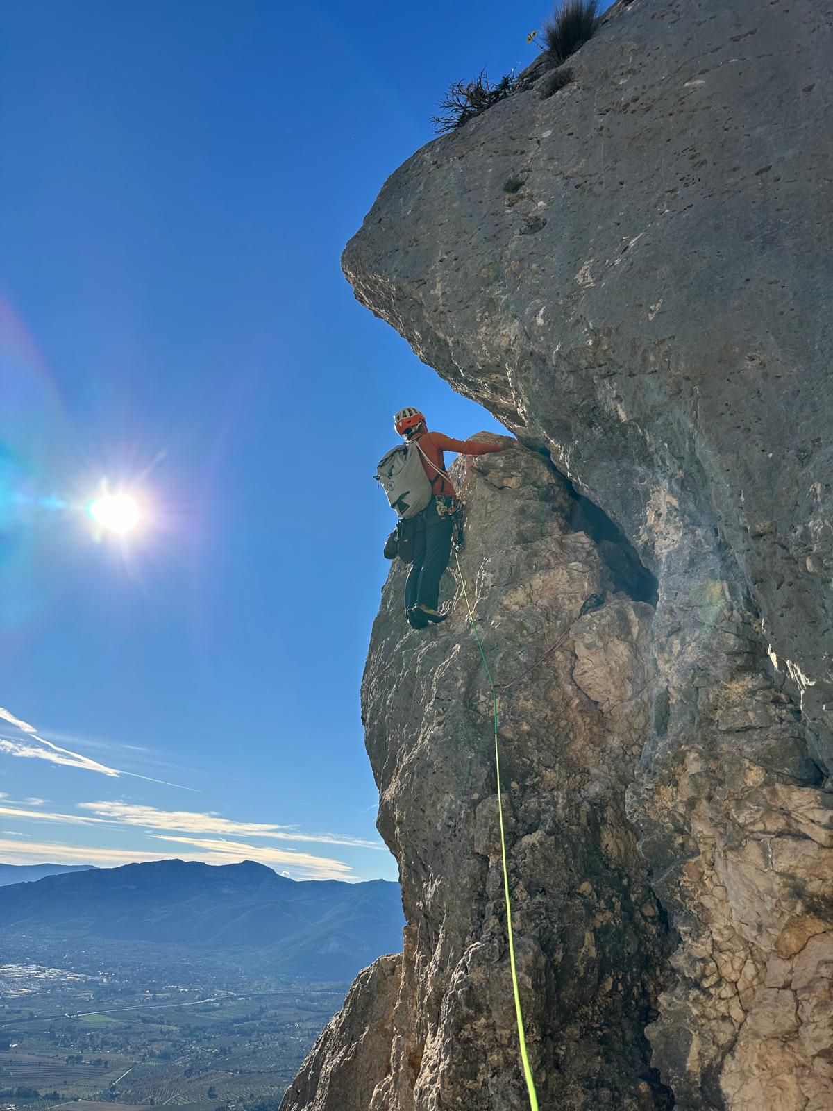 Cresta de Benicadell (900m/4º`)-Escalada en roca en ele mediterraneo