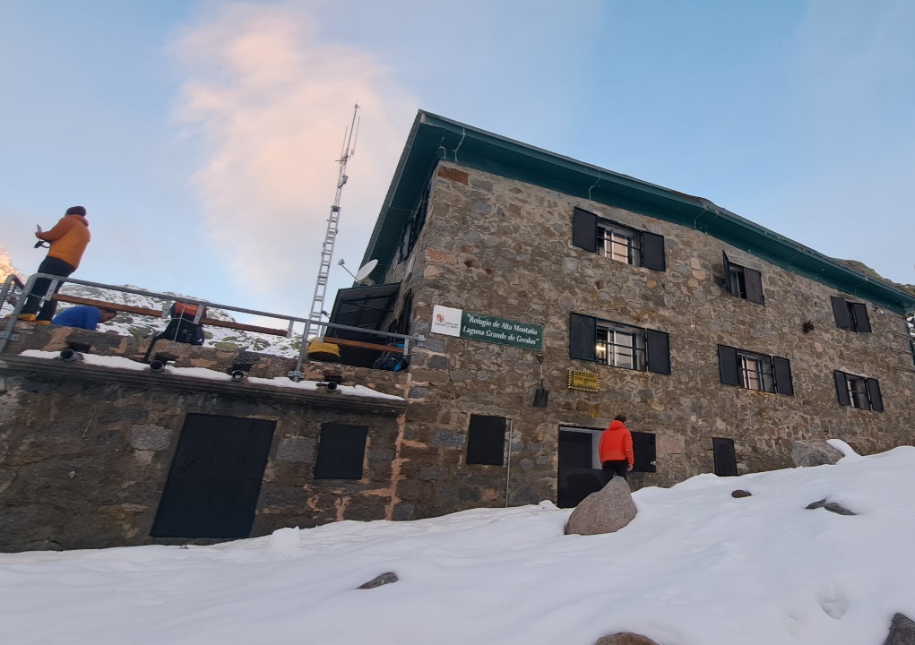 La Galana (2563m) por la Canal de la Muesca (60º max)-Sierra de Gredos