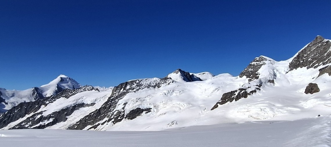 Alpes-Oberland Bernes: Monch / Cervinia: Breithorn